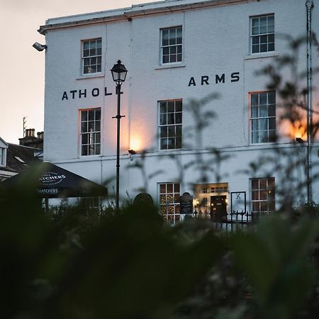 Atholl Arms Hotel Дънкелд Екстериор снимка