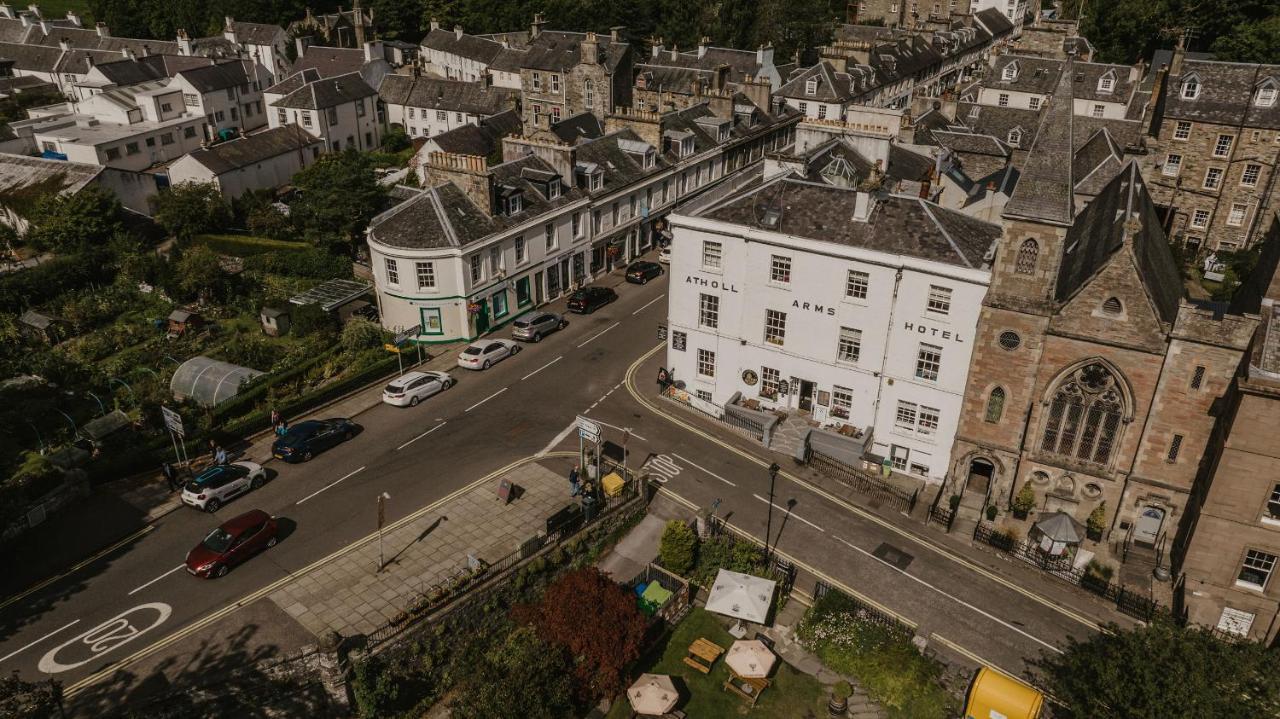 Atholl Arms Hotel Дънкелд Екстериор снимка