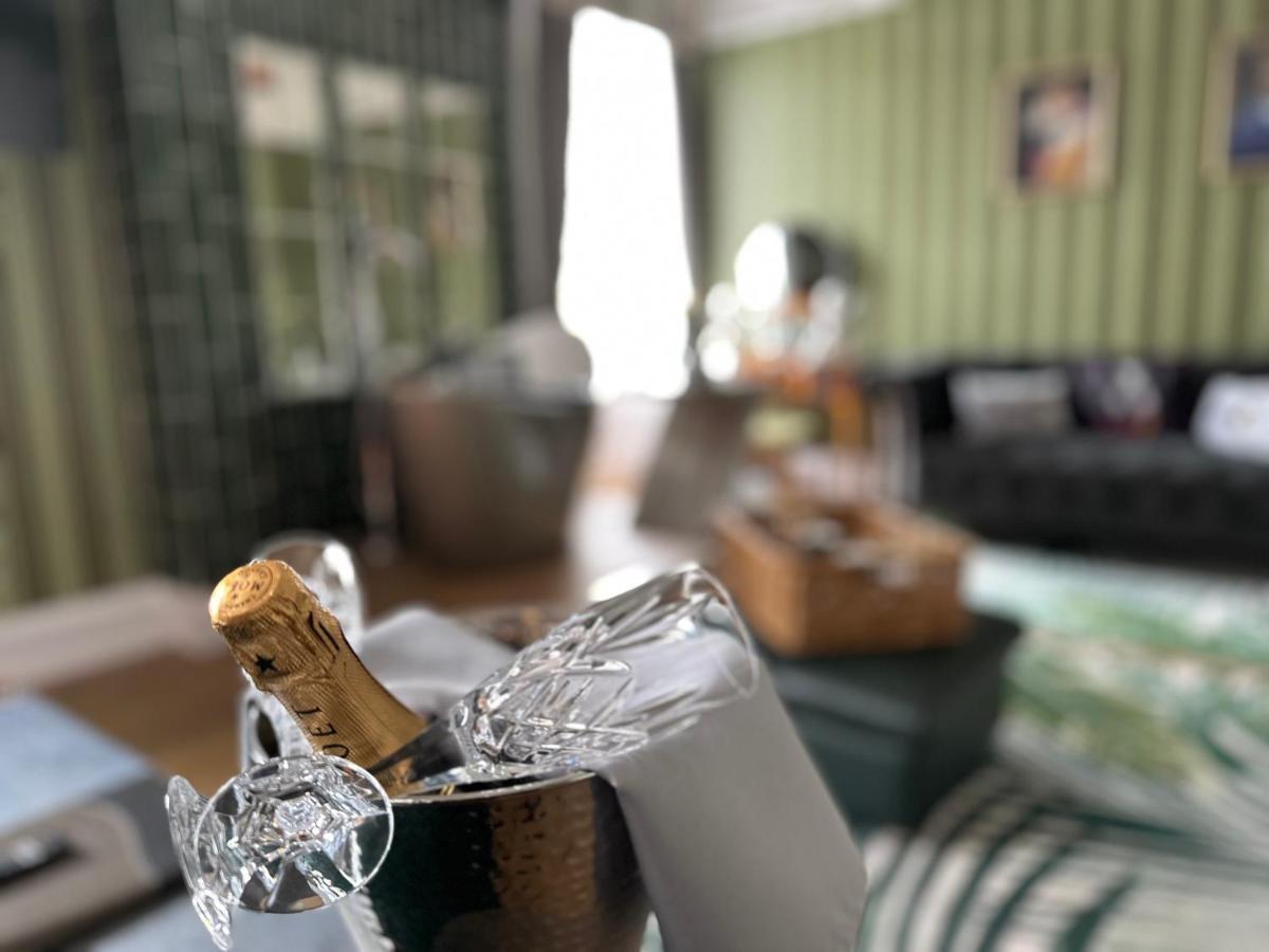 Atholl Arms Hotel Дънкелд Екстериор снимка